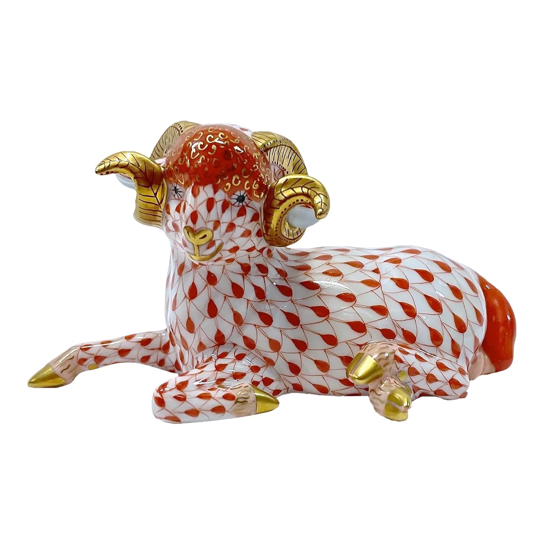 Herend Mountain Ram Figurine: Vintage Herend mountain ram figurine with gilt horns and feet accents. Marked " Herend, 1534, 12, 212, Herend Hungary, Handpainted,15379/VH, C33" on the underside. Condition: Alterations: Original