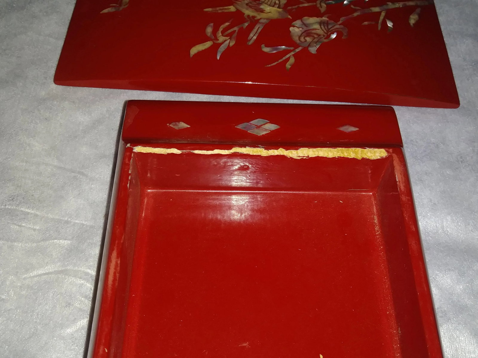 Late 20th Century Red Lacquer Mother of Pearl Inlay Ink Box - 4