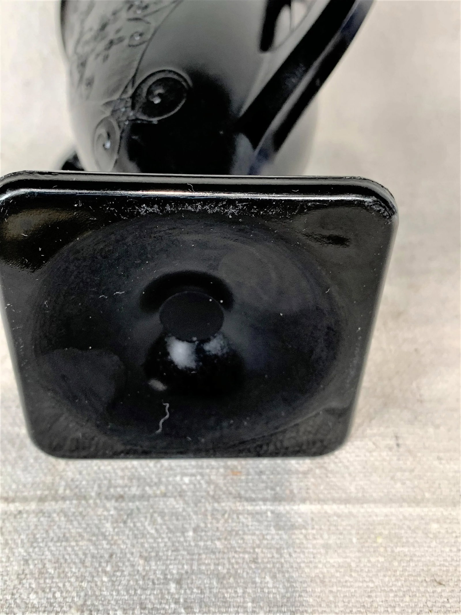 Black Amethyst Glass Vase - 8