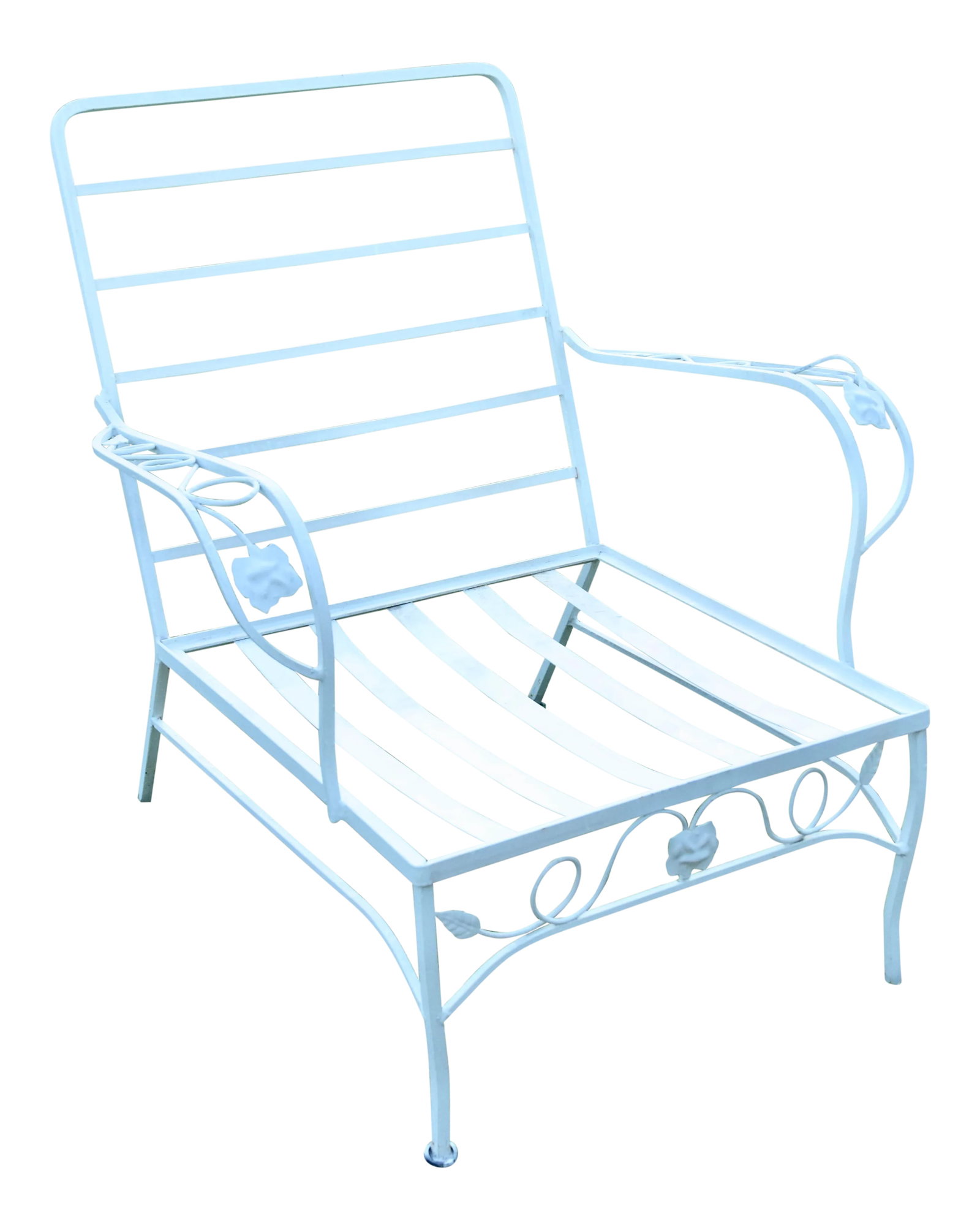 Woodard Mid Century Wrought Iron Arm Chair: Mid-Century 1960s vintage wrought iron Woodard arm chair * The collection is called "Chantilly Rose" * White * Some rust and paint wear otherwise in beautiful condition for its age 1 Foot 10" Wide 1