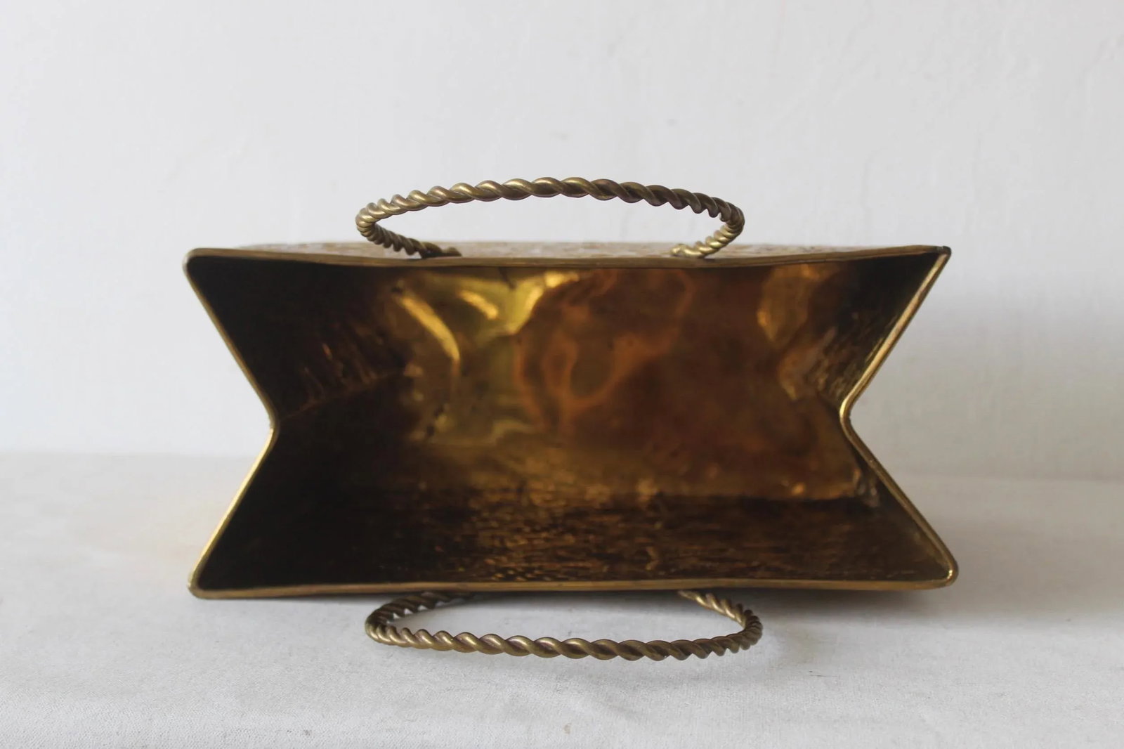 1970s Sarreid Ltd Style Embossed Brass Shopping Tote Bag Magazine Holder - 6
