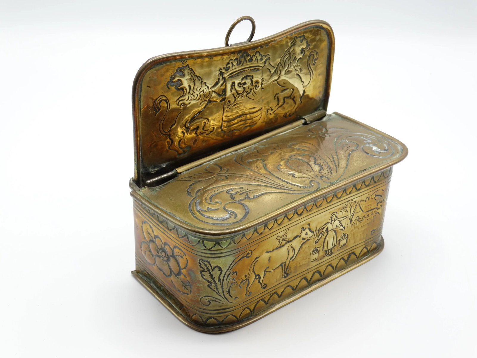 Antique Dutch Brass Lidded Candle Box - 2