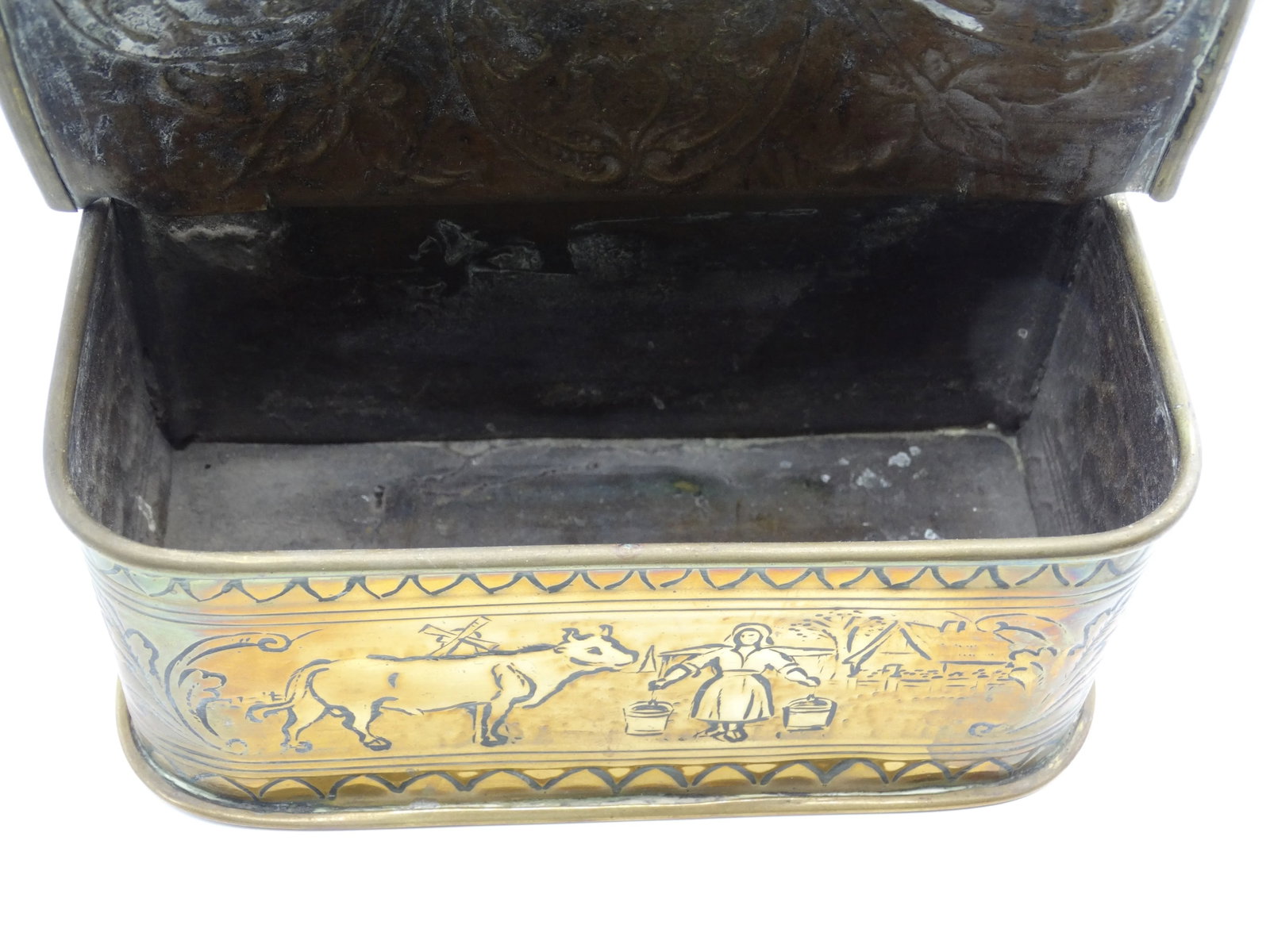 Antique Dutch Brass Lidded Candle Box - 7