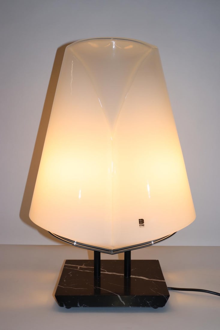 White Mid-Century Modern Murano Glass Table Lamp - 2