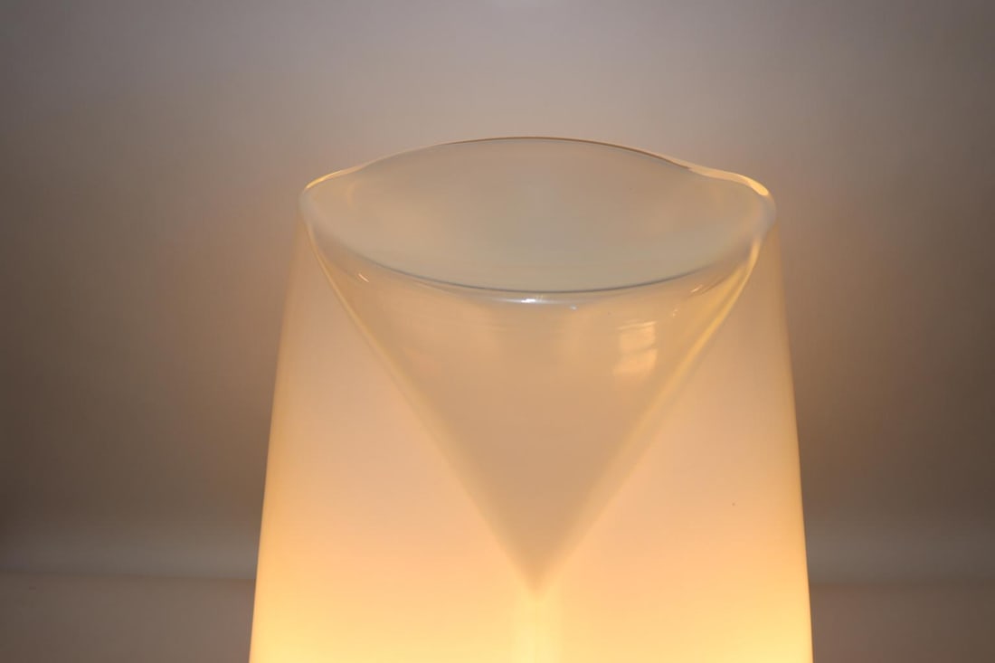 White Mid-Century Modern Murano Glass Table Lamp - 7