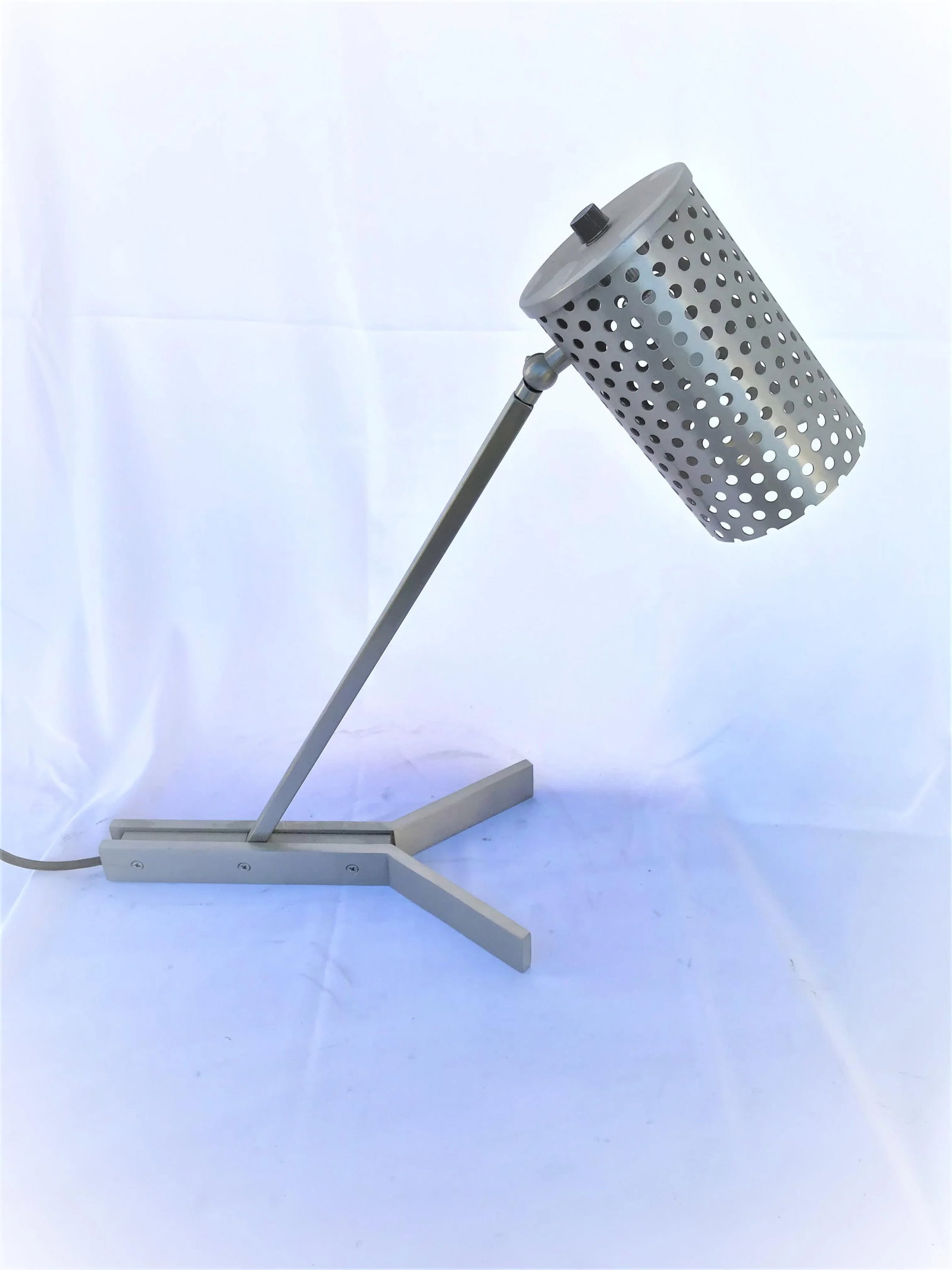 Deco Modern Satin Nickel Finish Solid Steel Frame Desk Lamp - 5