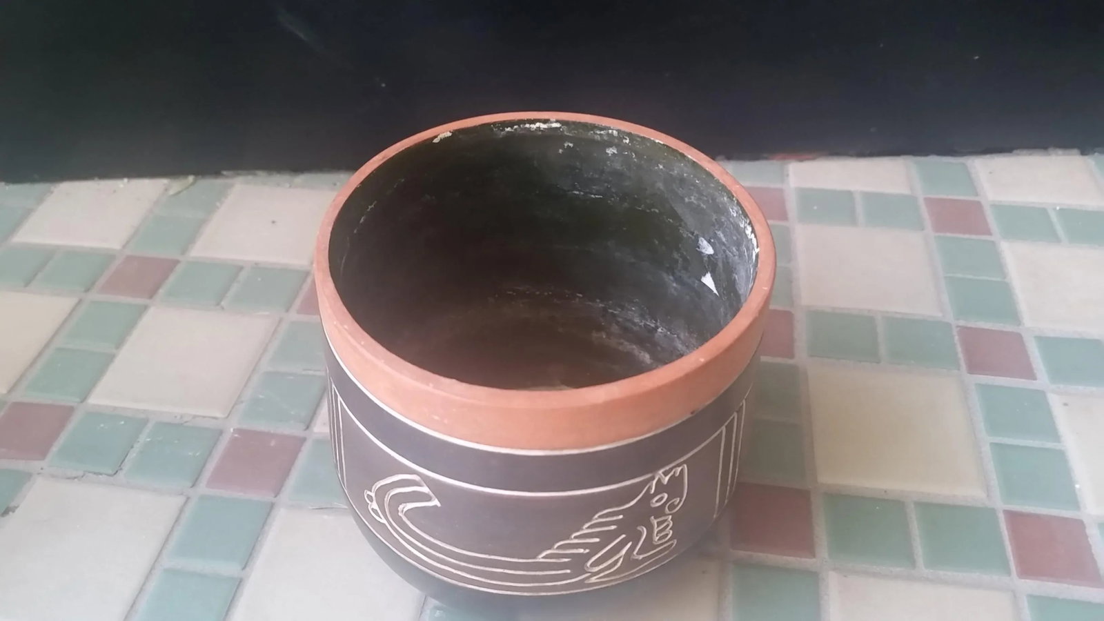 Armando De Mexico Incised Tan Planter - 3