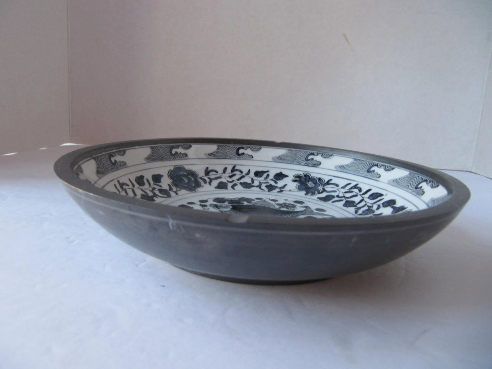 Blue & White Chinoiserie Shallow Bowl With Fish and Flowers - 3