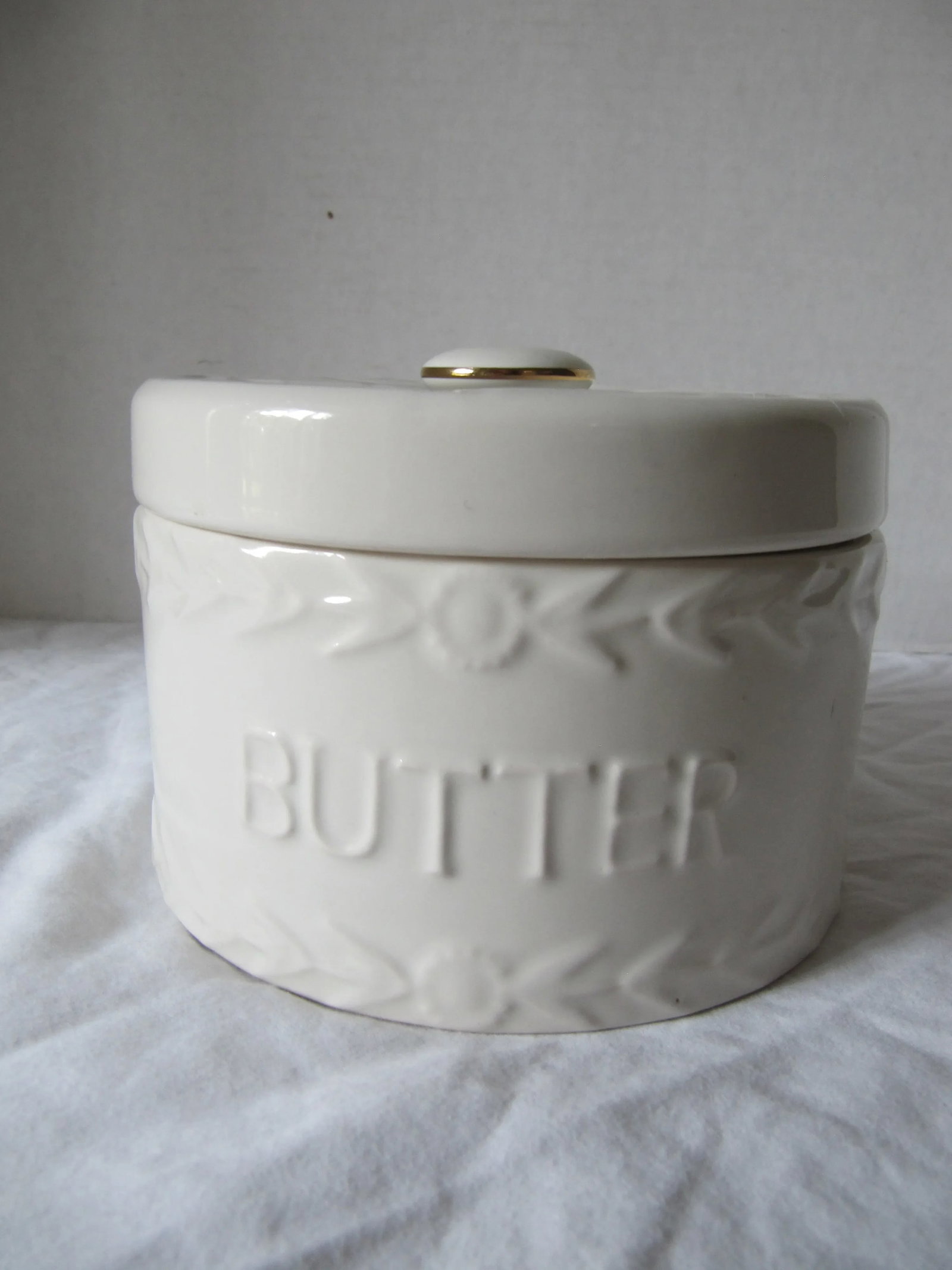 Vintage Ceramic Butter Crock With Flowers - 7