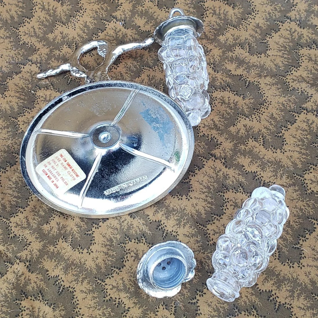 Vintage Grapevine Salt & Pepper Shaker Set- 3 Pieces - 4