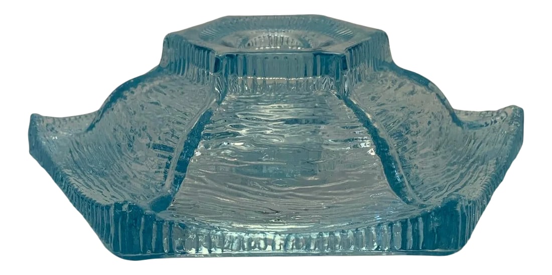 Vintage L.E. Smith Blue Glass Candle Holder: This candle holder has a hexagonal base. It was made by L.E. Smith Glass. The pattern is 6303 Blue which is a discontinued style. It is easy to group with coastal accessories. Condition: Alterations: