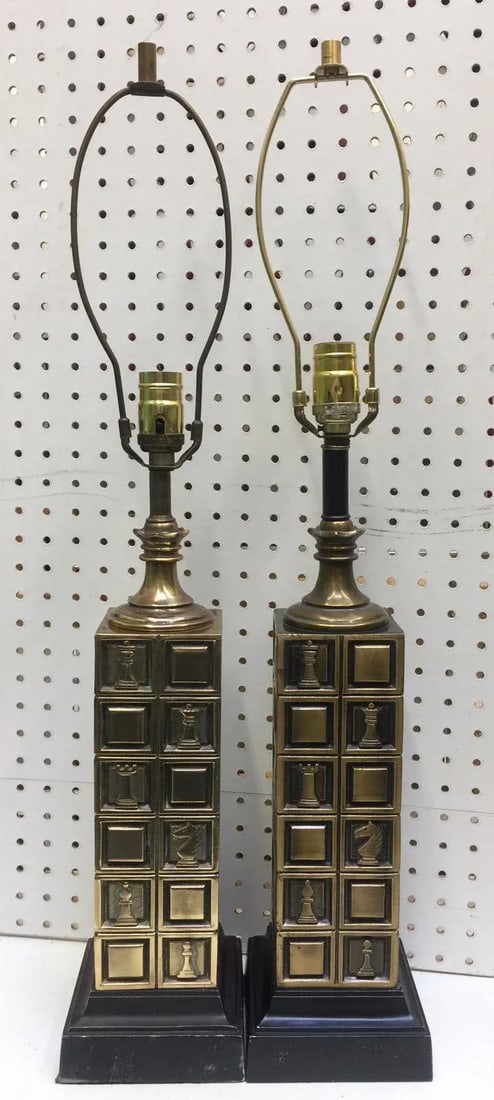 Vintage Laurel Table Lamps With Chess Motif - A Pair - 10