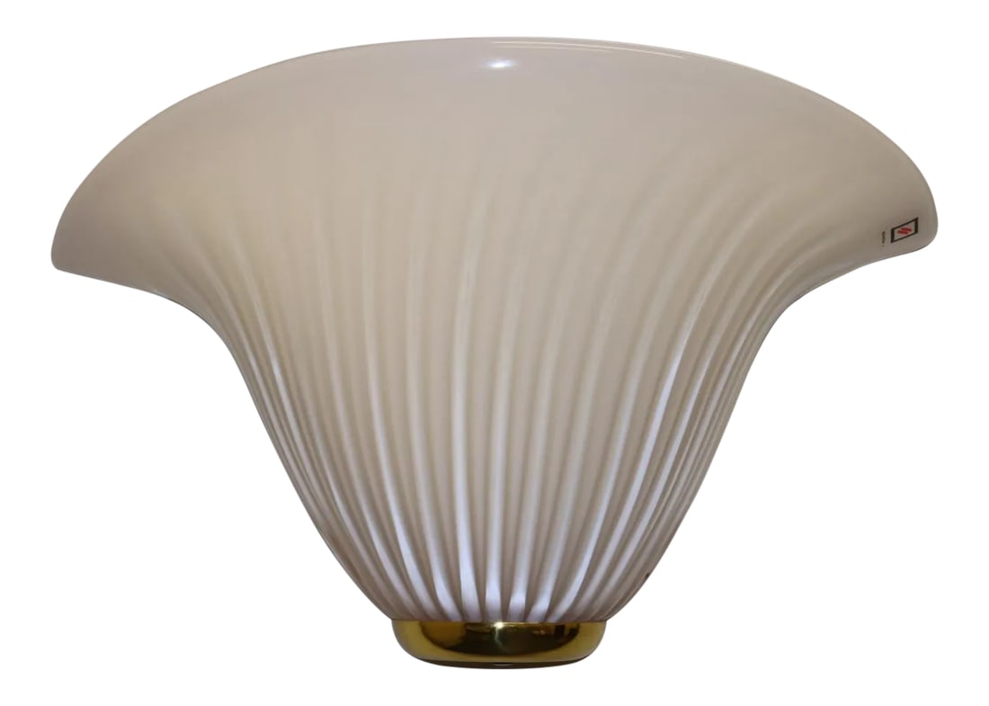 Calla 1980s Murano Due Wall Lamp Rose Glass: 1980s Murano Due Wall Lamp Light Rose Murano Hand Blown Ribbed Texture Glass. Dimensions: Width 16" - Depth 5 1/2" - Height 10 1/2" Wattage: 2X60W - E14 Bulbs Condition: Imperfections: No