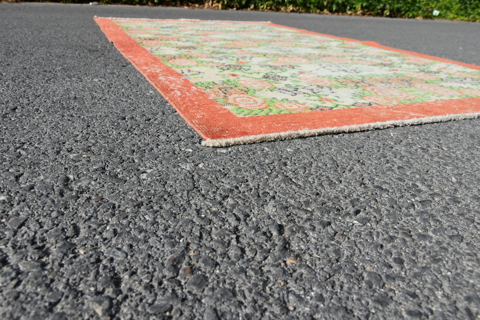 1970s Turkish Floral Handmade Rug - 4