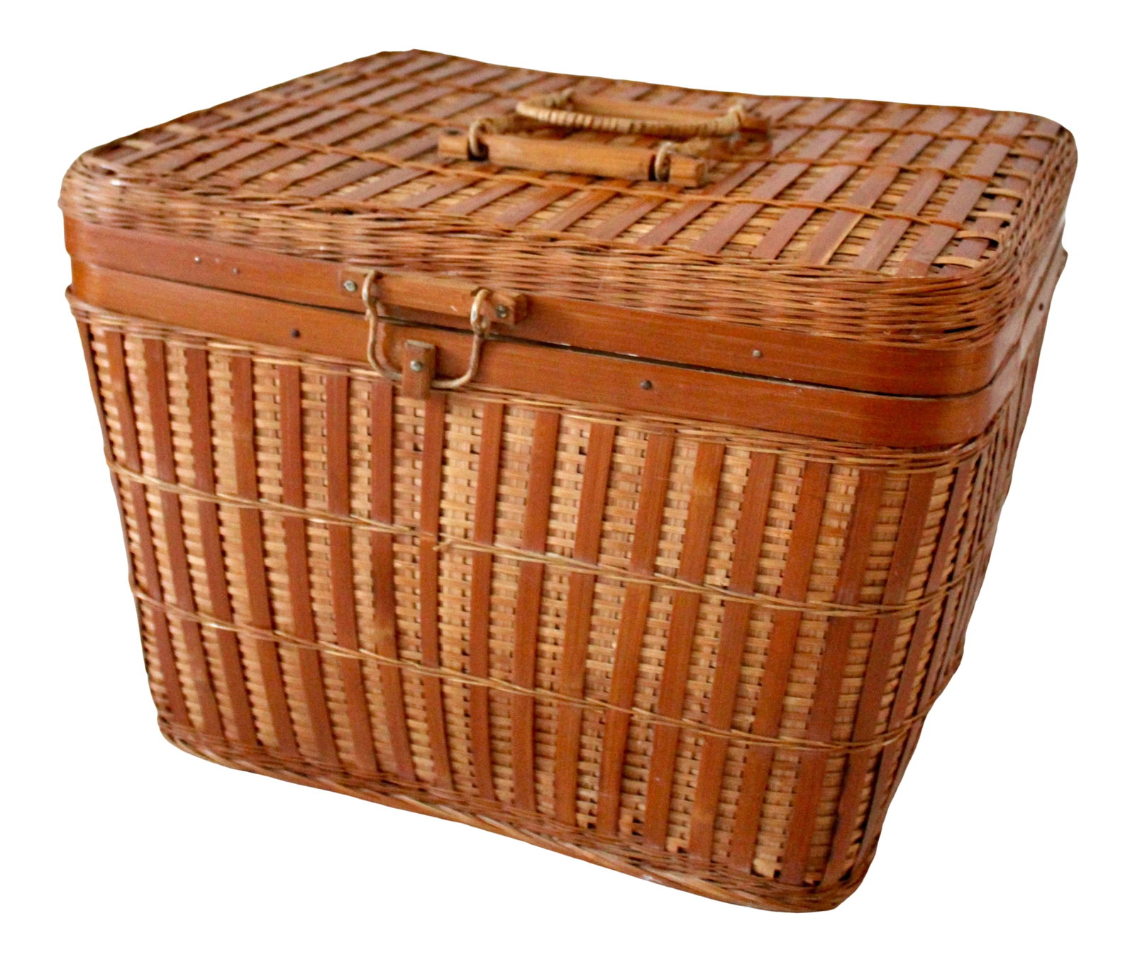 Vintage Asian Large Wicker Lidded Basket With Handles (1 of 11)