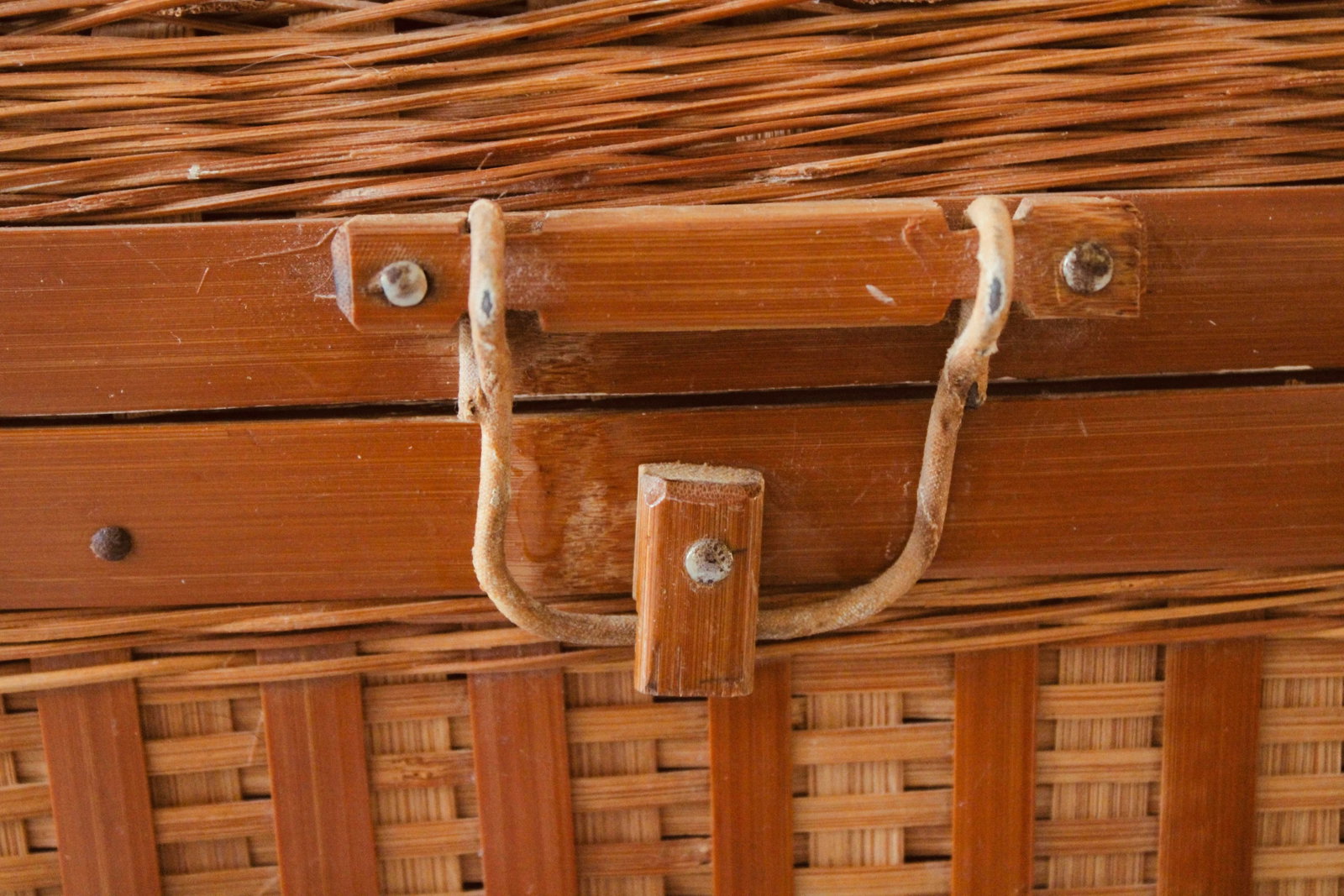 Vintage Asian Large Wicker Lidded Basket With Handles - 6