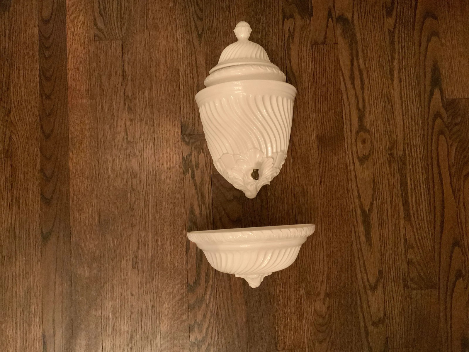 Mid Century White Ceramic Lavabo Fountain - 12