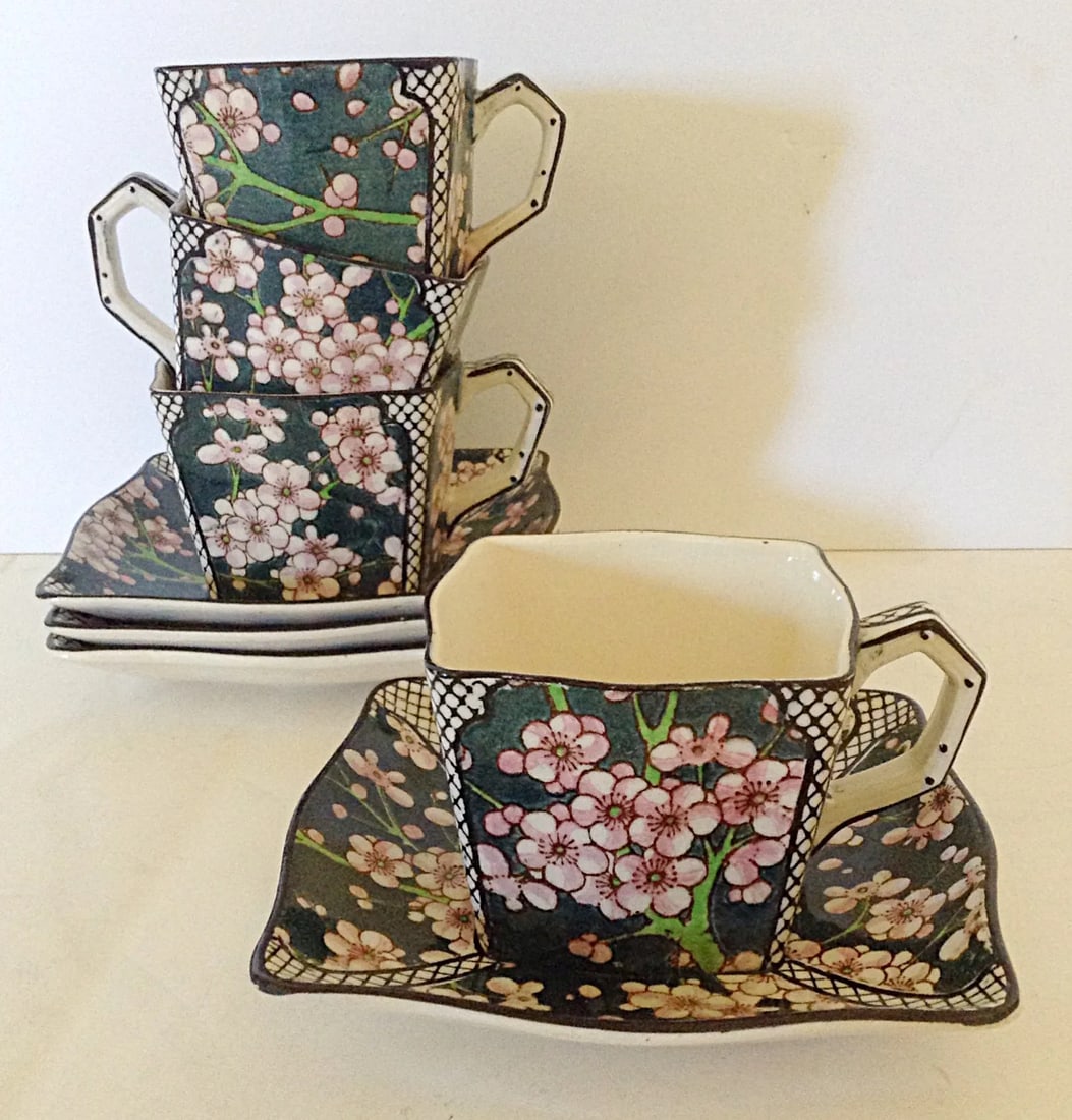 Royal Doulton Cups & Saucers - Set of 4 - 5