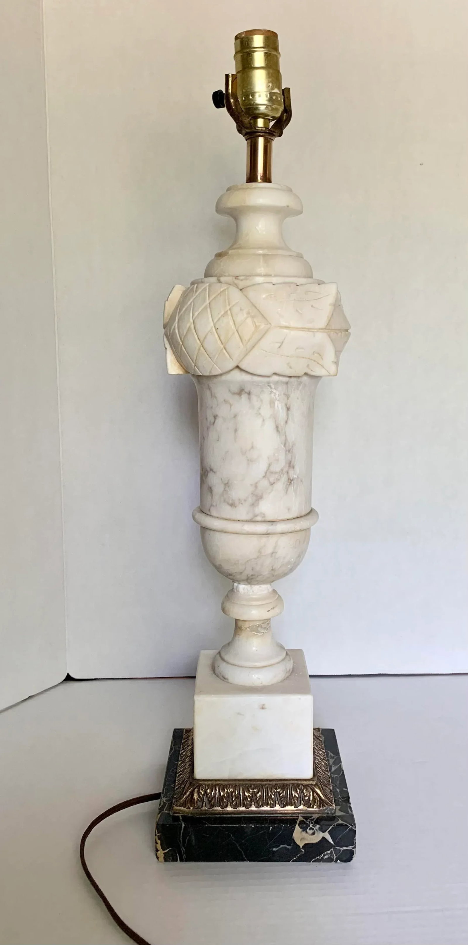 Vintage Early 20th Century Italian Alabaster and Marble Table Lamp - 5