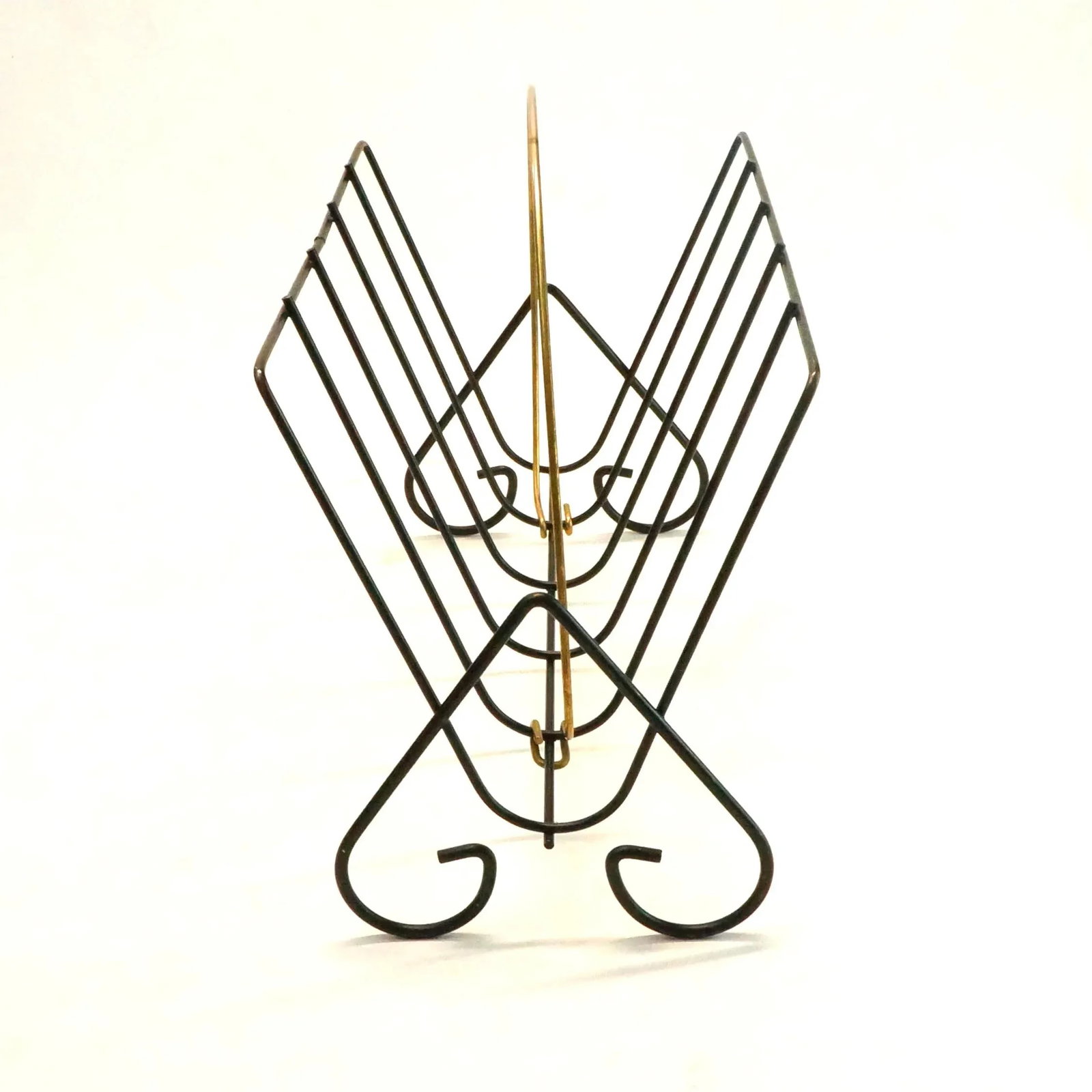 Vintage Mid-Century Modern Metal Wire Magazine Rack - 4