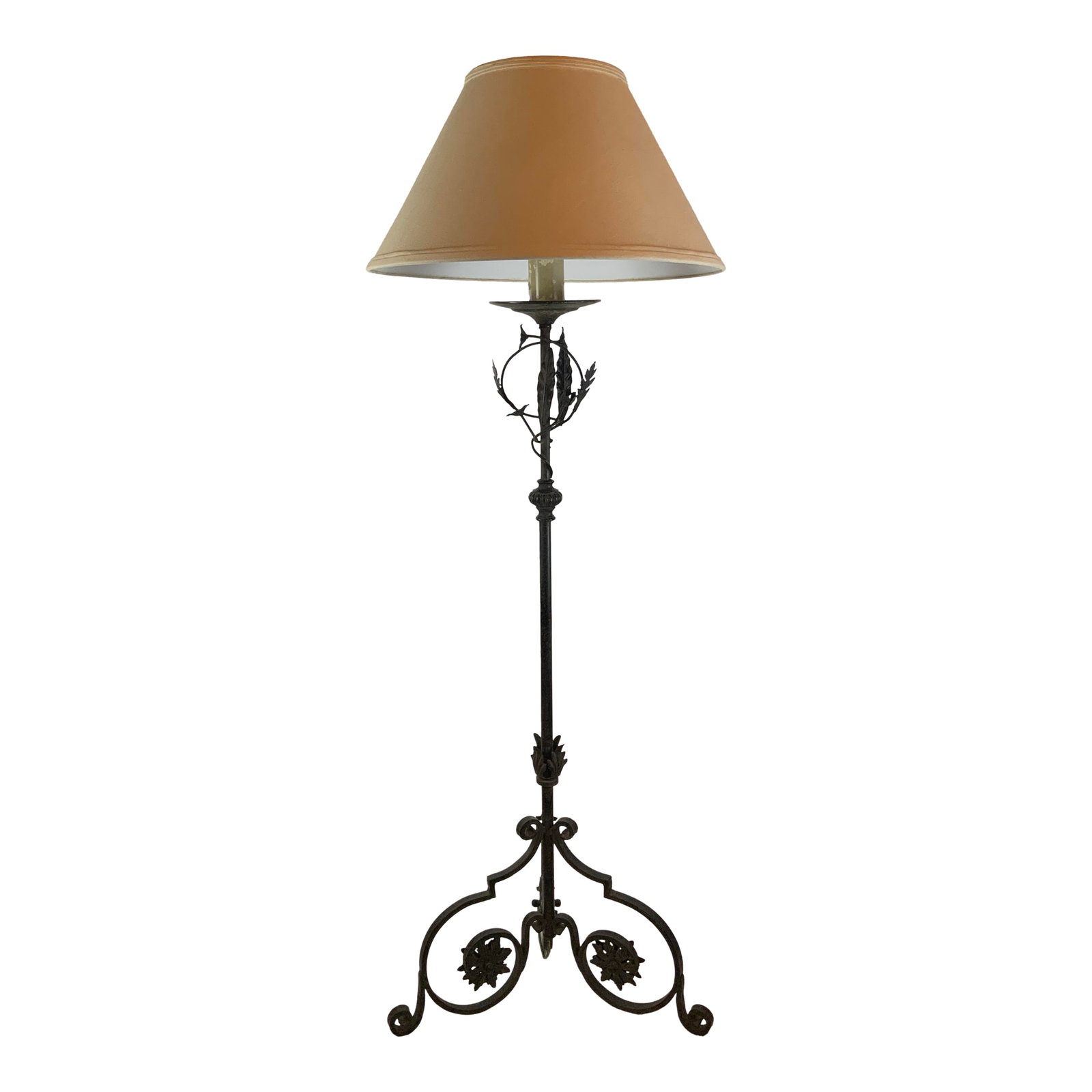Iron Floor Lamp With Floral Motif: This spectacular lamp features an iron base with artfully hand done floral accents. Beautiful blooms spring gracefully from their stems. Three sturdy legs support the base and curve and flow into a
