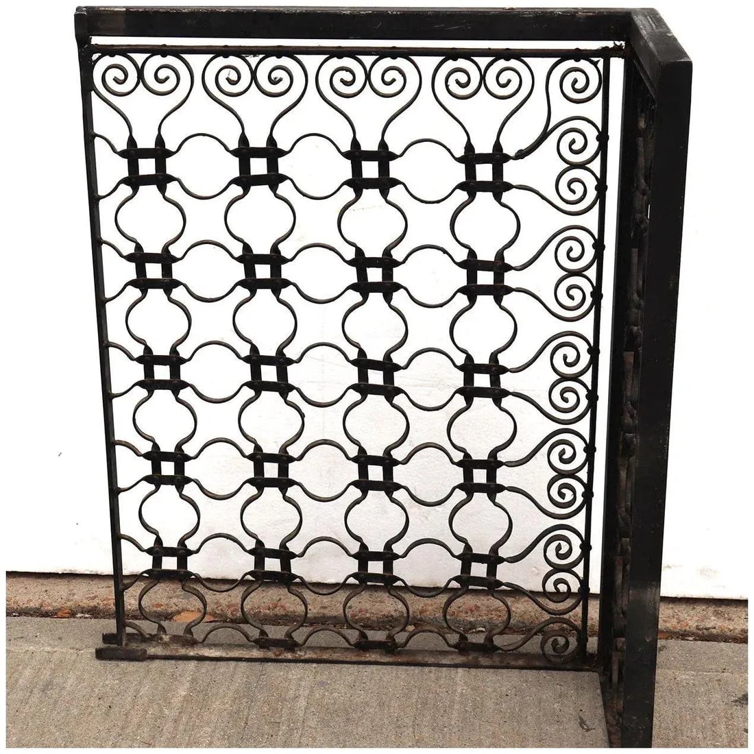 Late 19th Century Three-part American Winslow Bros Painted Wrought Iron Panel as Fireplace Screen - 11