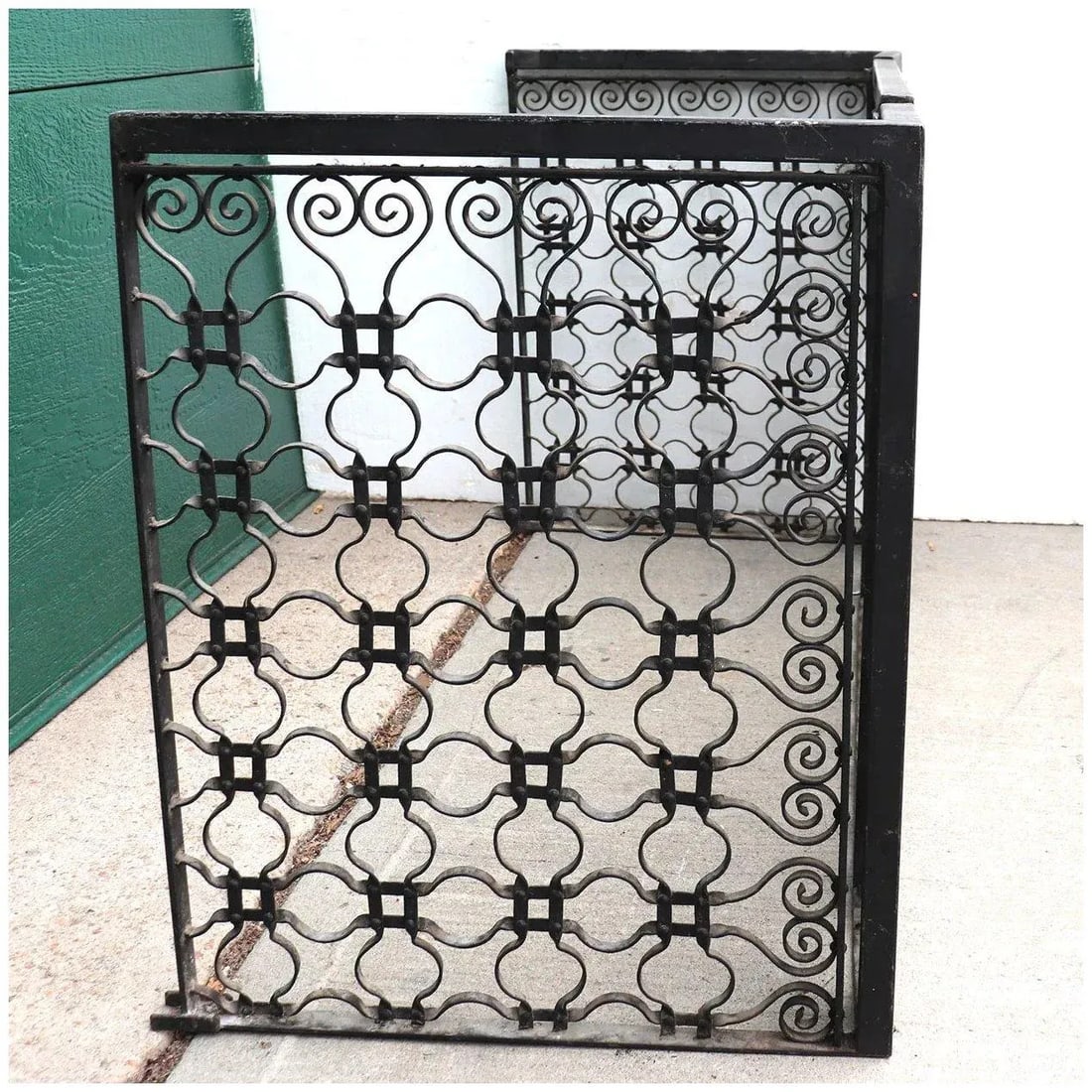 Late 19th Century Three-part American Winslow Bros Painted Wrought Iron Panel as Fireplace Screen - 5