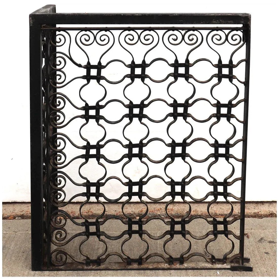 Late 19th Century Three-part American Winslow Bros Painted Wrought Iron Panel as Fireplace Screen - 9