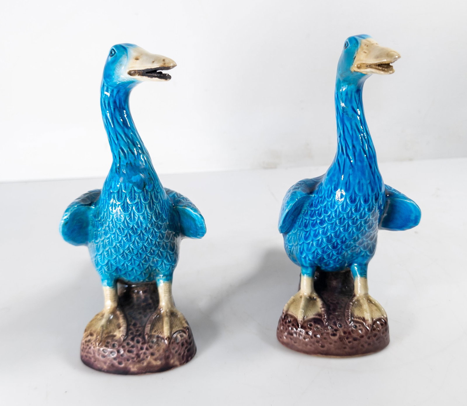 20th Century Pair of Chinese Turquoise Blue Glazed Chinoiserie Ducks or Geese - 3