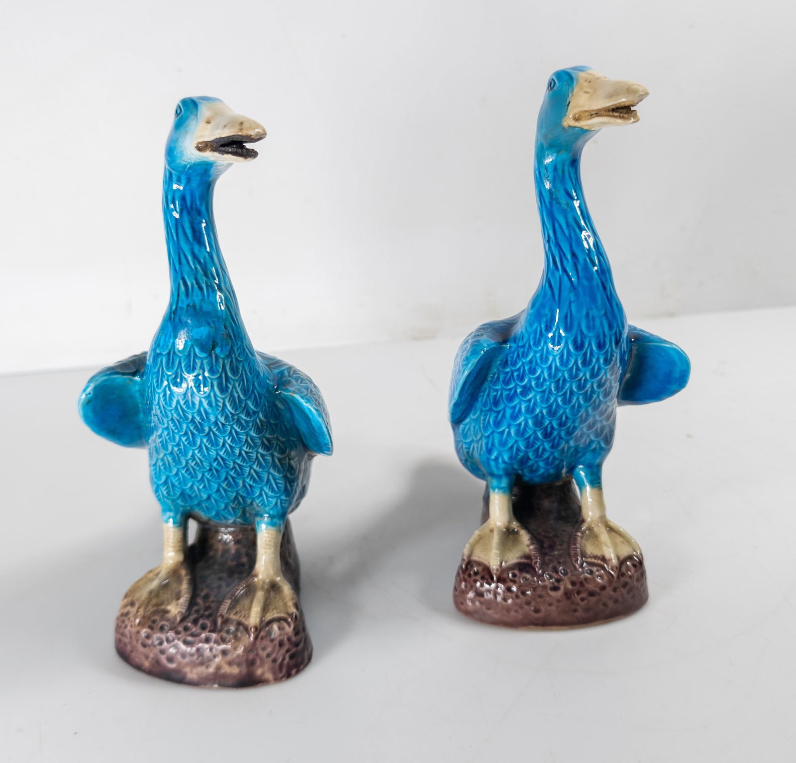 20th Century Pair of Chinese Turquoise Blue Glazed Chinoiserie Ducks or Geese - 4