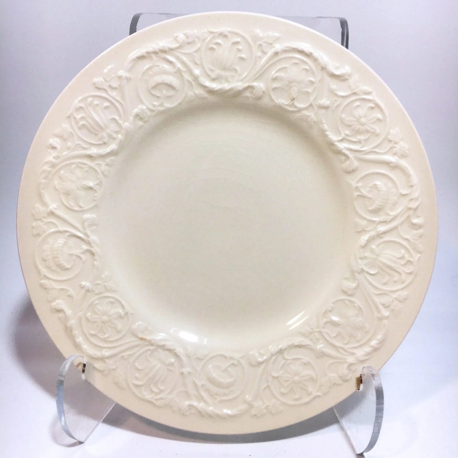 Wedgwood Patrician Luncheon Plates - Set of 7 - 2