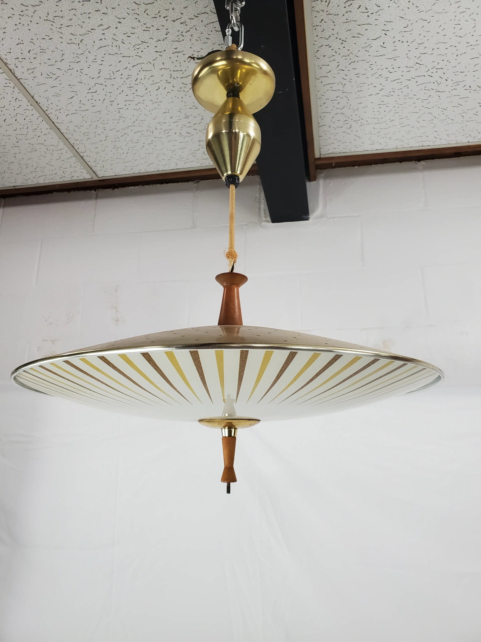 Large Mid-Century Brass & Frosted Glass Pull Retractable Saucer Pendant by Artolier - 12