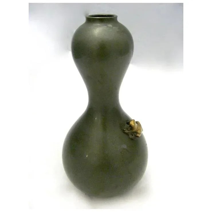 Bronze Japanese Vase With Frog Signed - 4