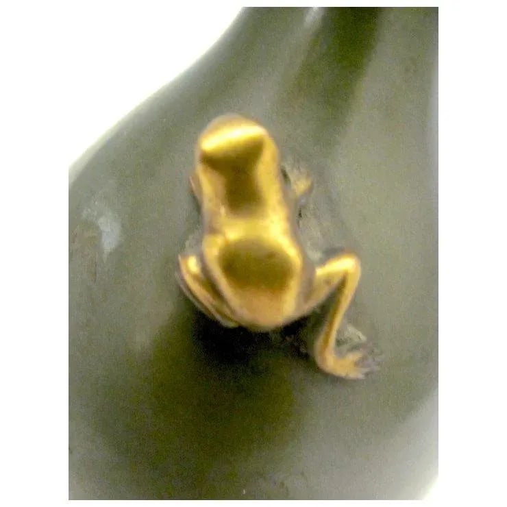 Bronze Japanese Vase With Frog Signed - 5