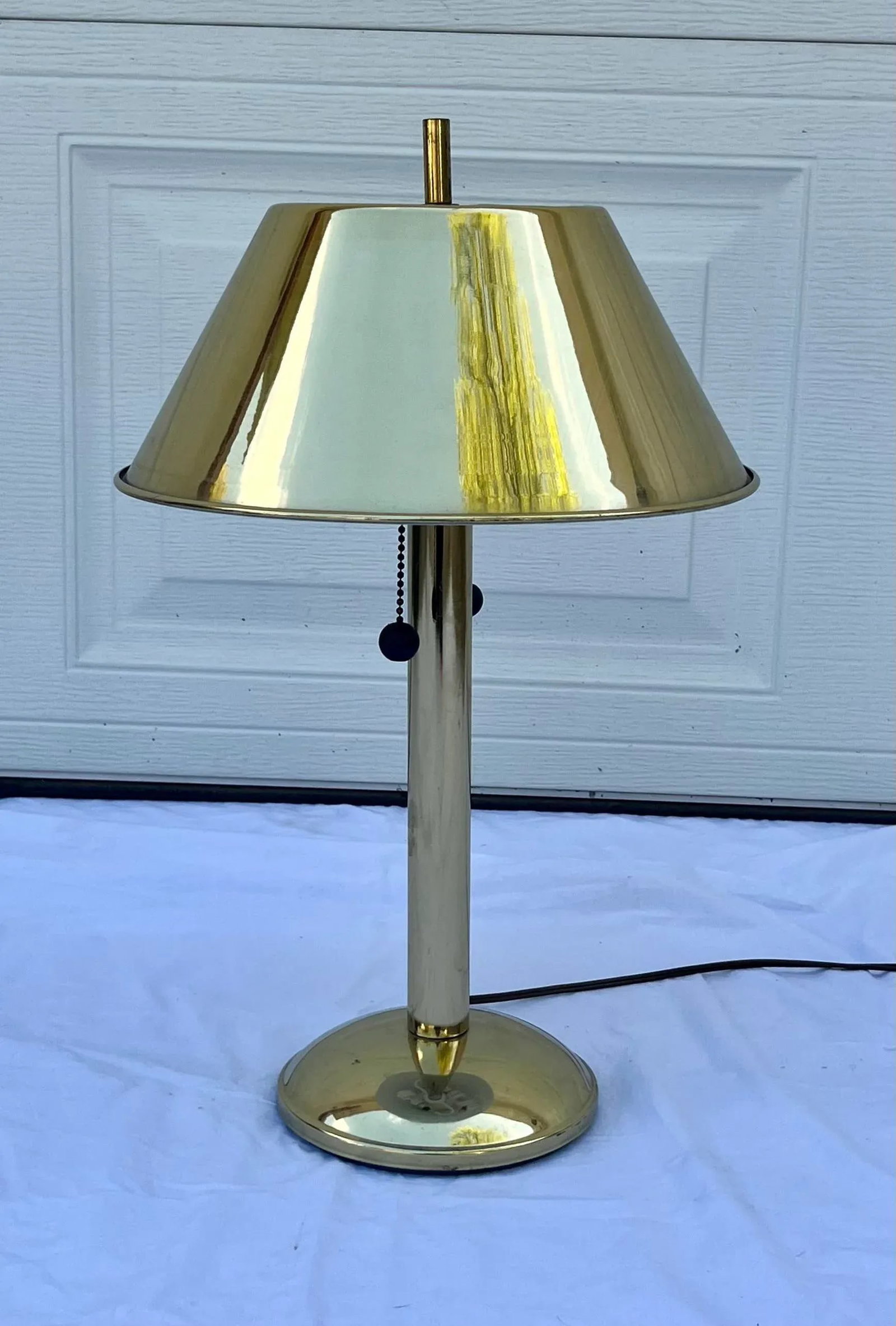 Mid-Century Brass Lamp With Brass Shade - 9