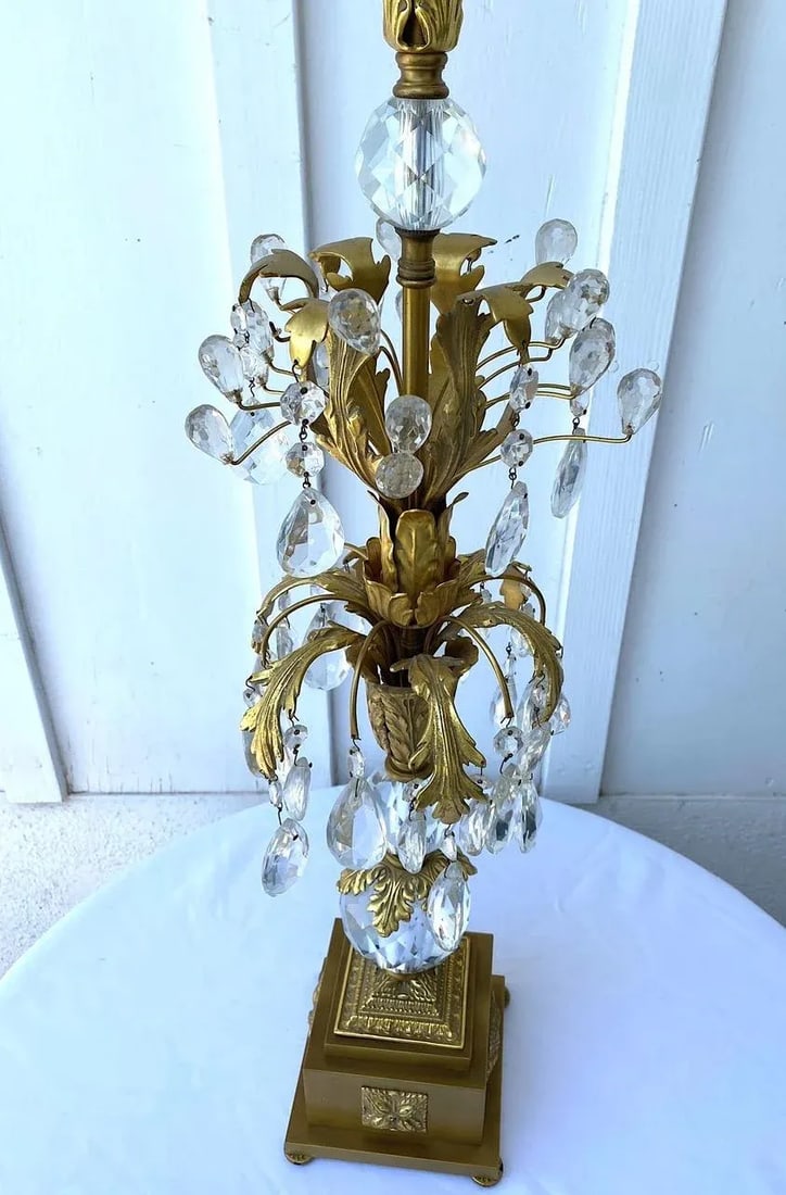 Tall Vintage Hollywood Regency Brass, Gold Gilt & Crystal Table Lamp - 6