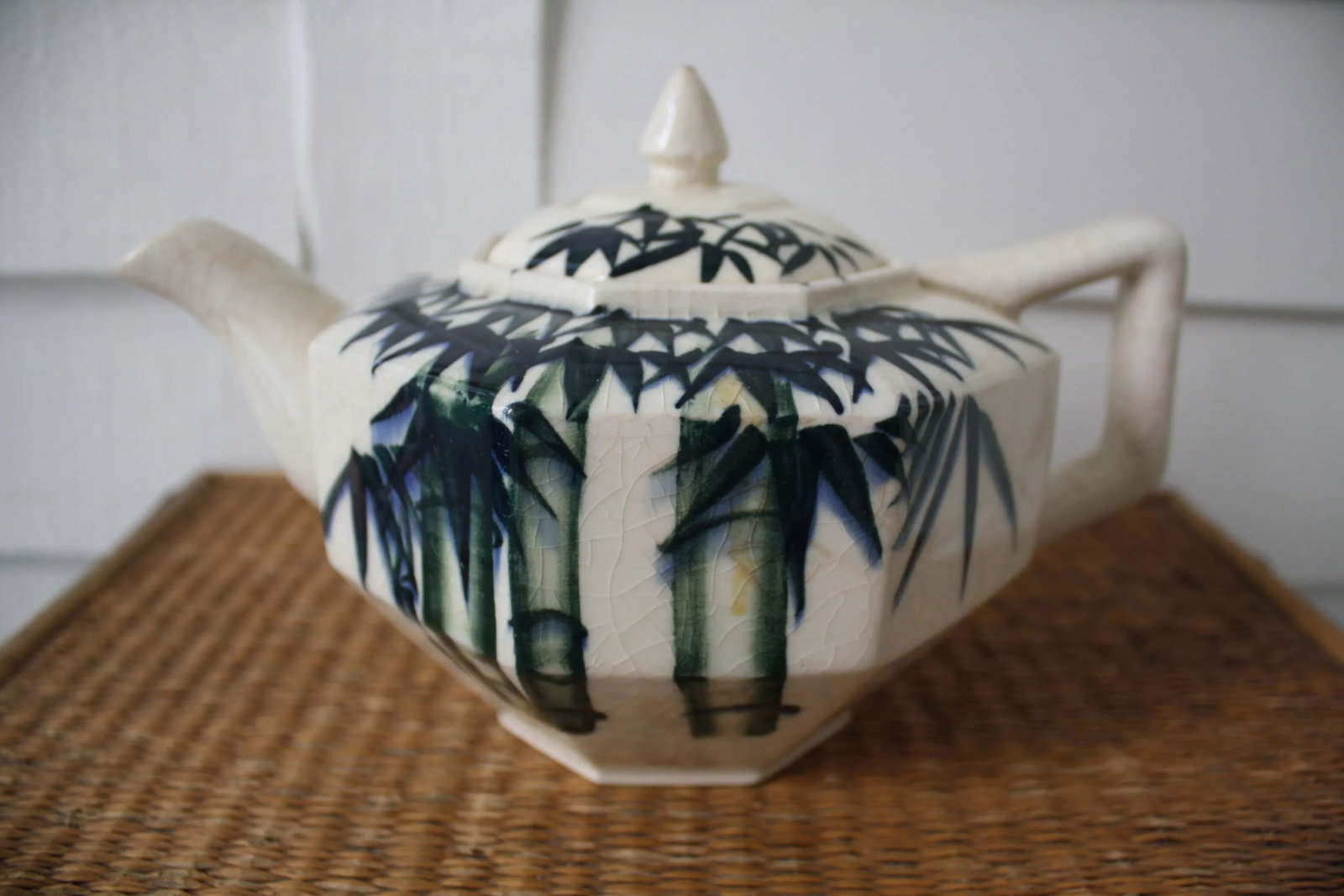 Chinoiserie Porcelain Teapot - 3