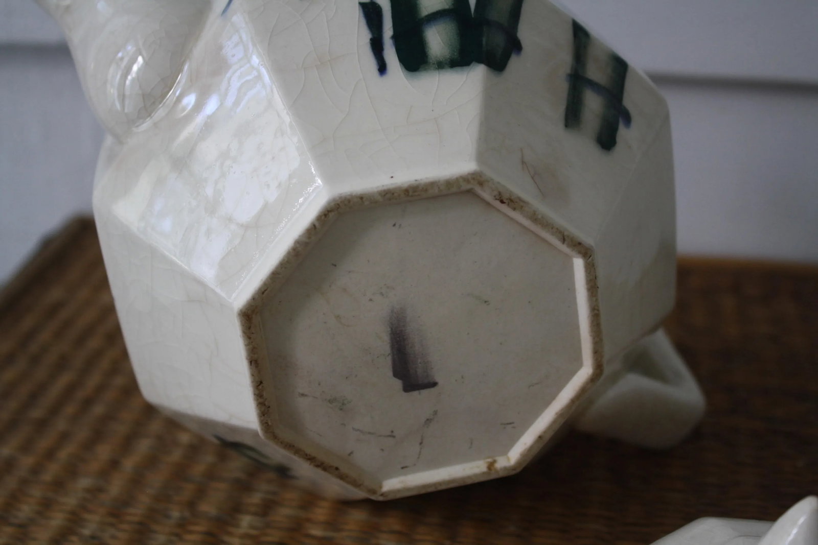 Chinoiserie Porcelain Teapot - 7
