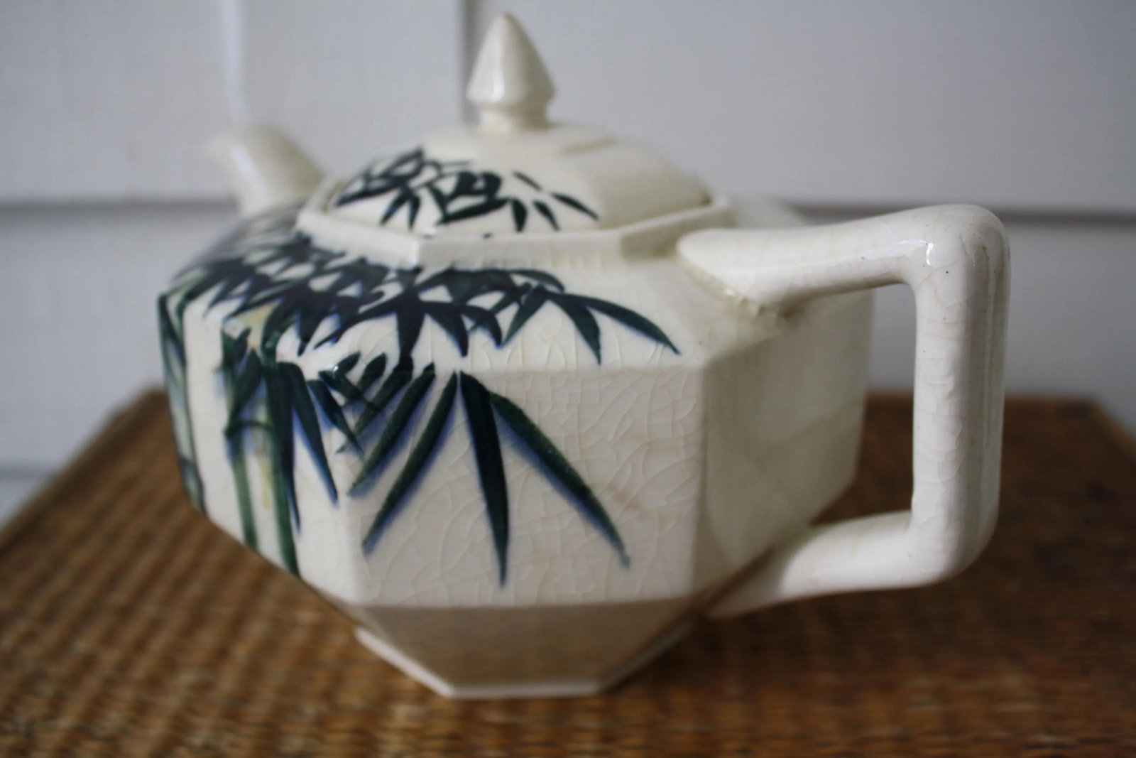Chinoiserie Porcelain Teapot - 9