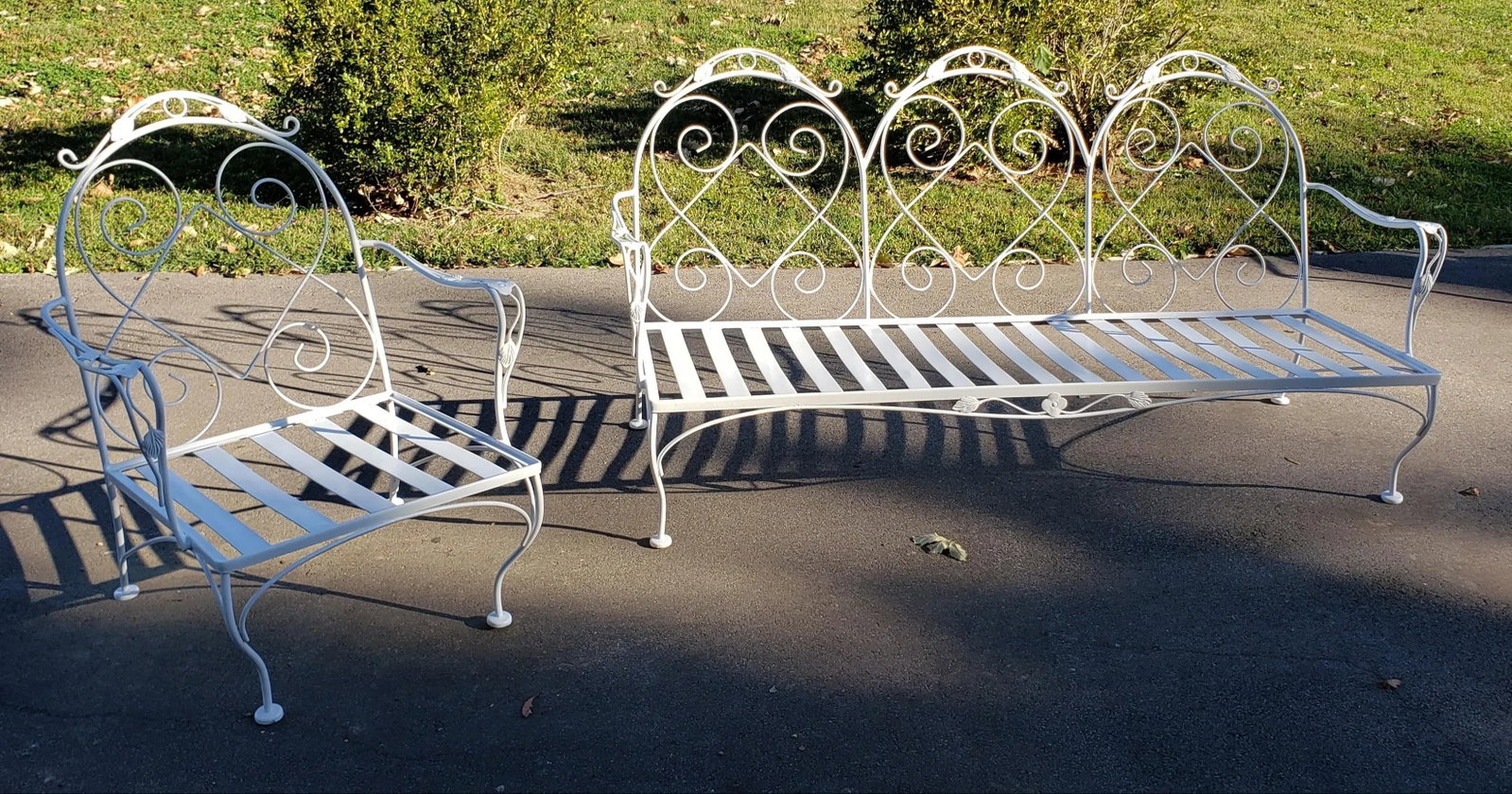 Meadowcraft Style Vintage Outdoor Wrought Iron Sofa and Chair - 8
