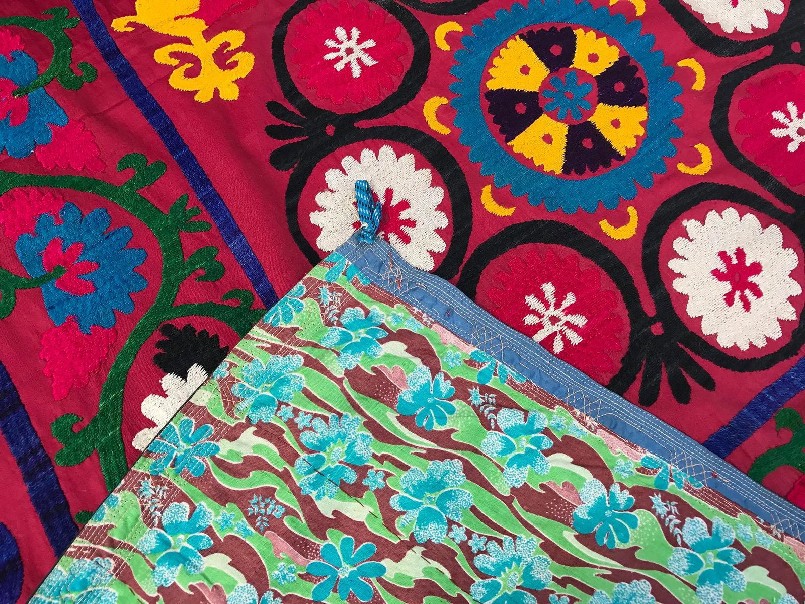 Vintage Pink Suzani Wall Hanging - Multicolor Bedspread - 4.9' x 8.4' - 3