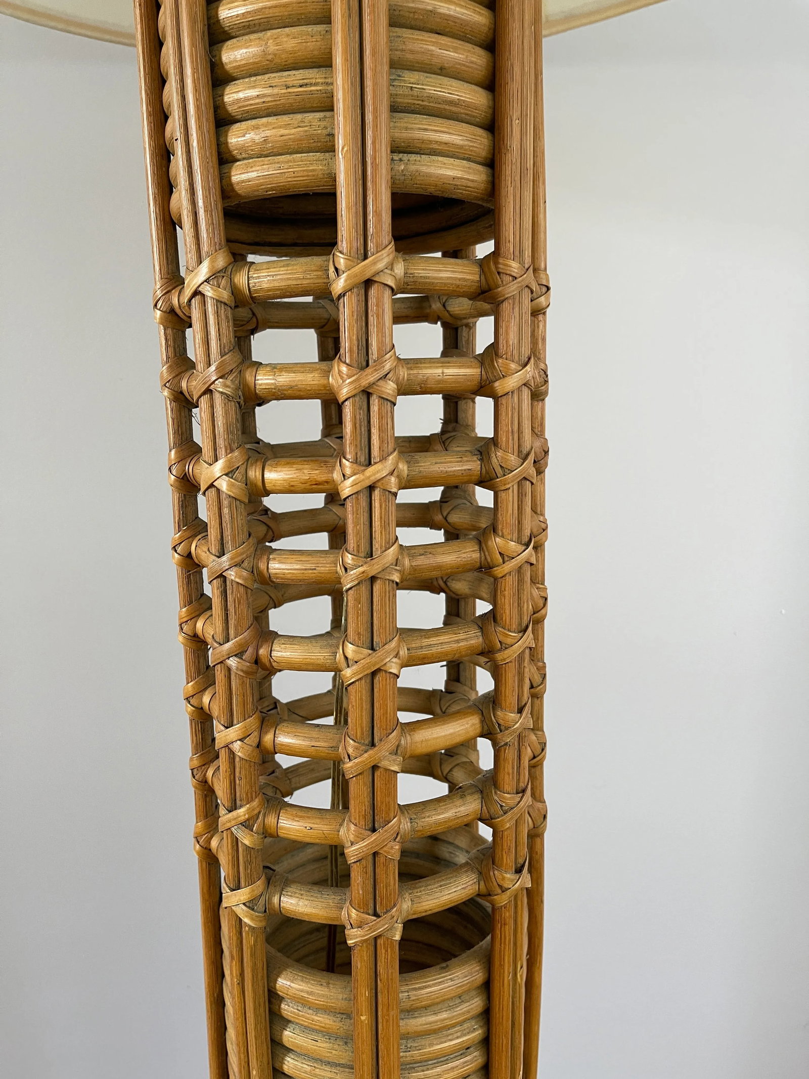 Mid-Century Rattan Floor Lamp With Shade - 5