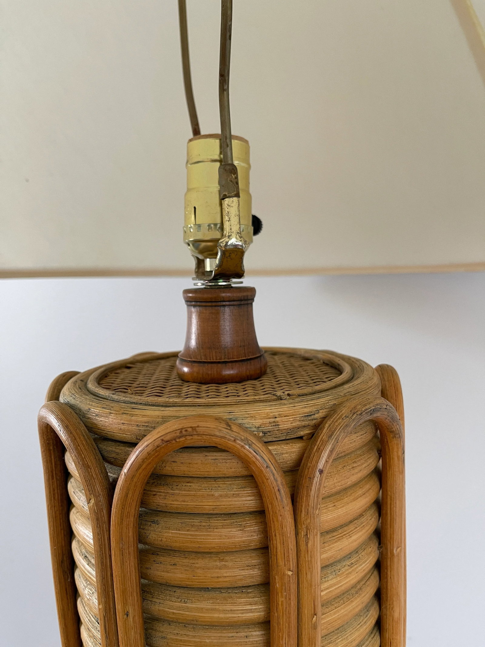 Mid-Century Rattan Floor Lamp With Shade - 6