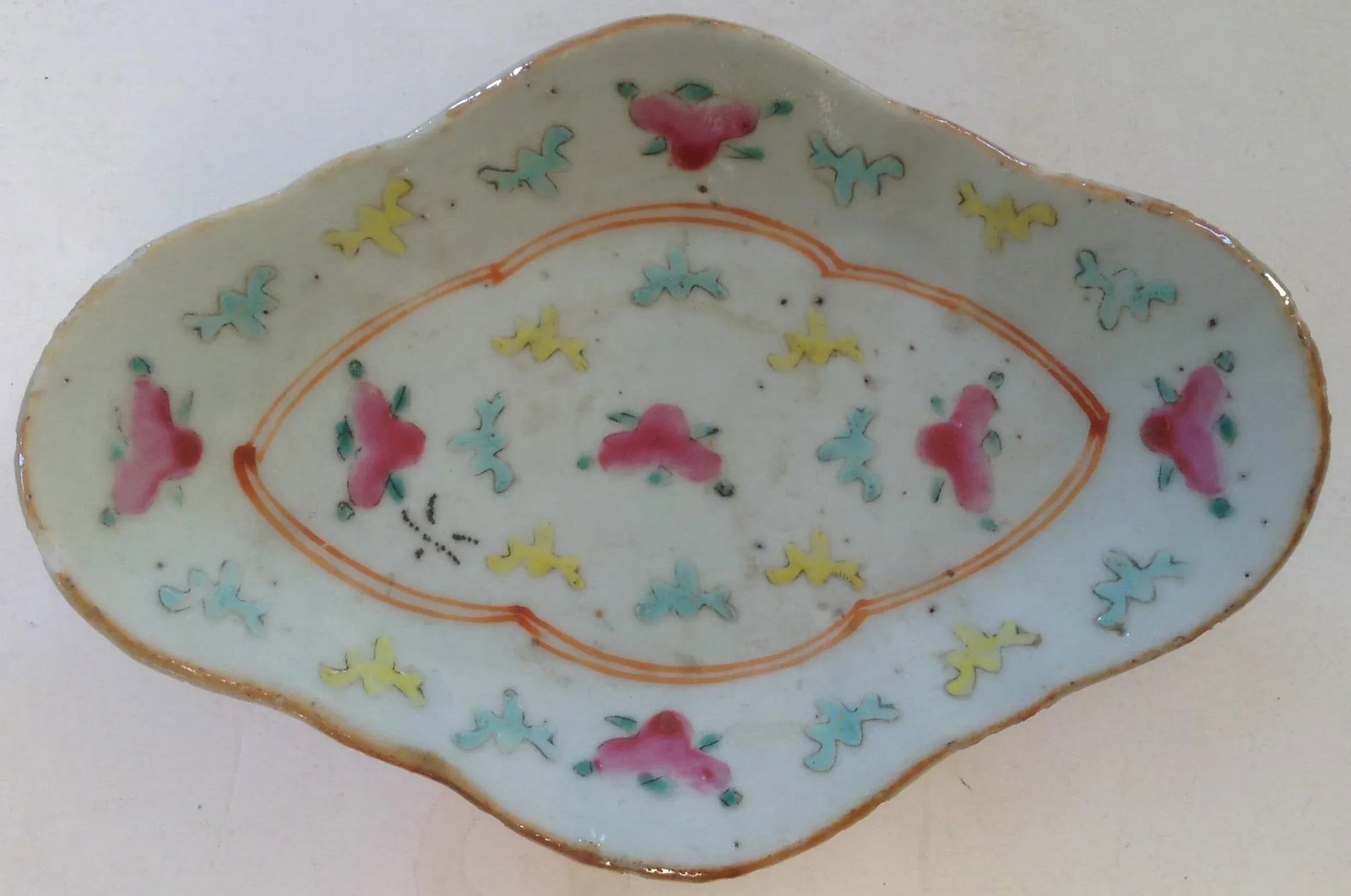 19th C. Chinese Export Serving Dishes, a Pair - 6