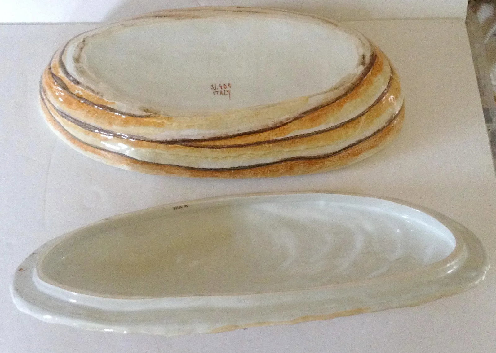 Italian Shell Serving Dish - 4