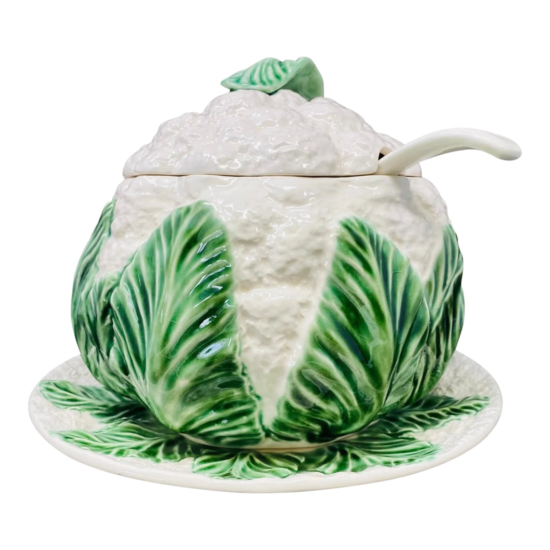 Mid-20th Century Hand-Painted Majolica Ceramic Cauliflower Soup Tureen Made in Portugal a Set of 4: Mid-20th Century Hand-Painted Majolica Ceramic Cauliflower Soup Tureen Made in Portugal a Set of 4. Realistic design with 3 dimensional florets and leaves. The set is completed with a round serving