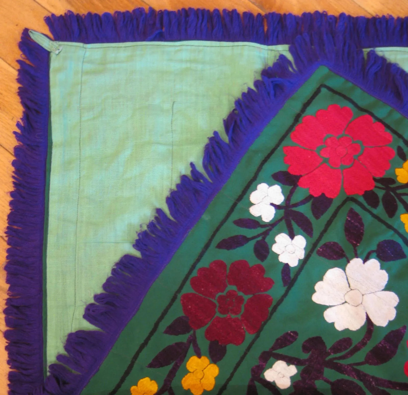 Dark Green Vintage Suzani Embroidery - 4