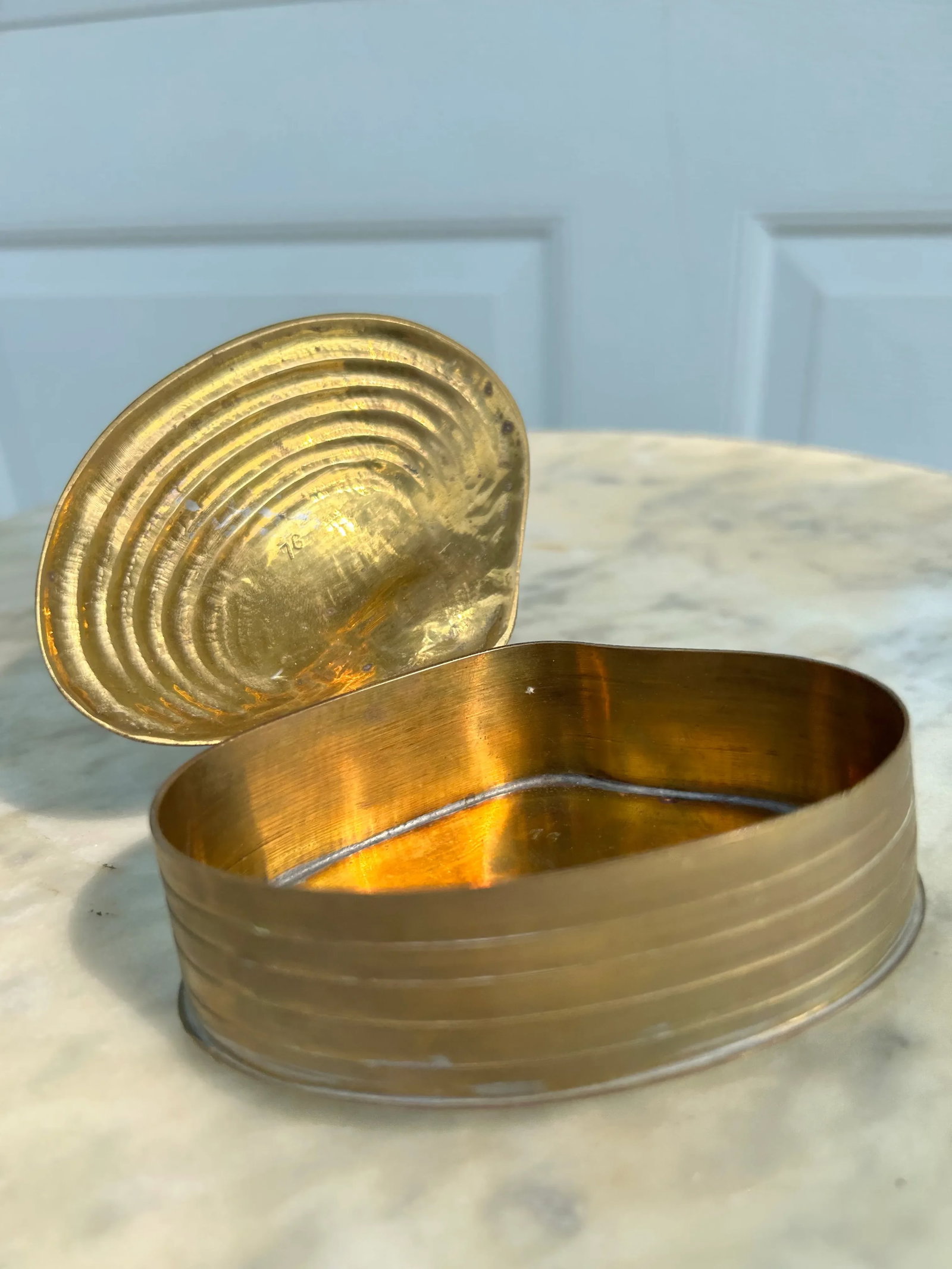 Mid 20th Century Brass Clam Trinket Box With Hinged Lid - 4