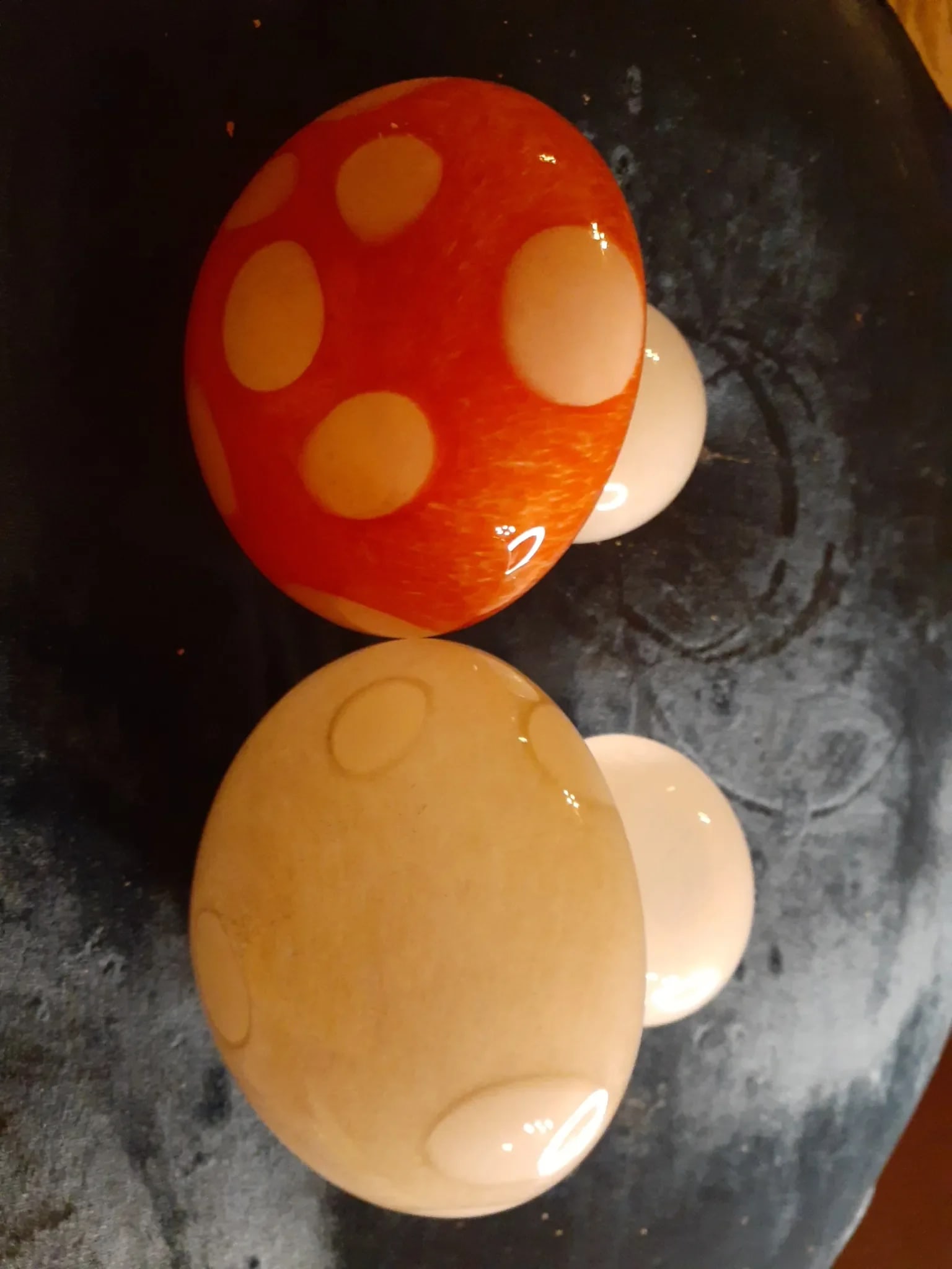 Pair of Vintage Art Glass Mushroom Figurines - 6
