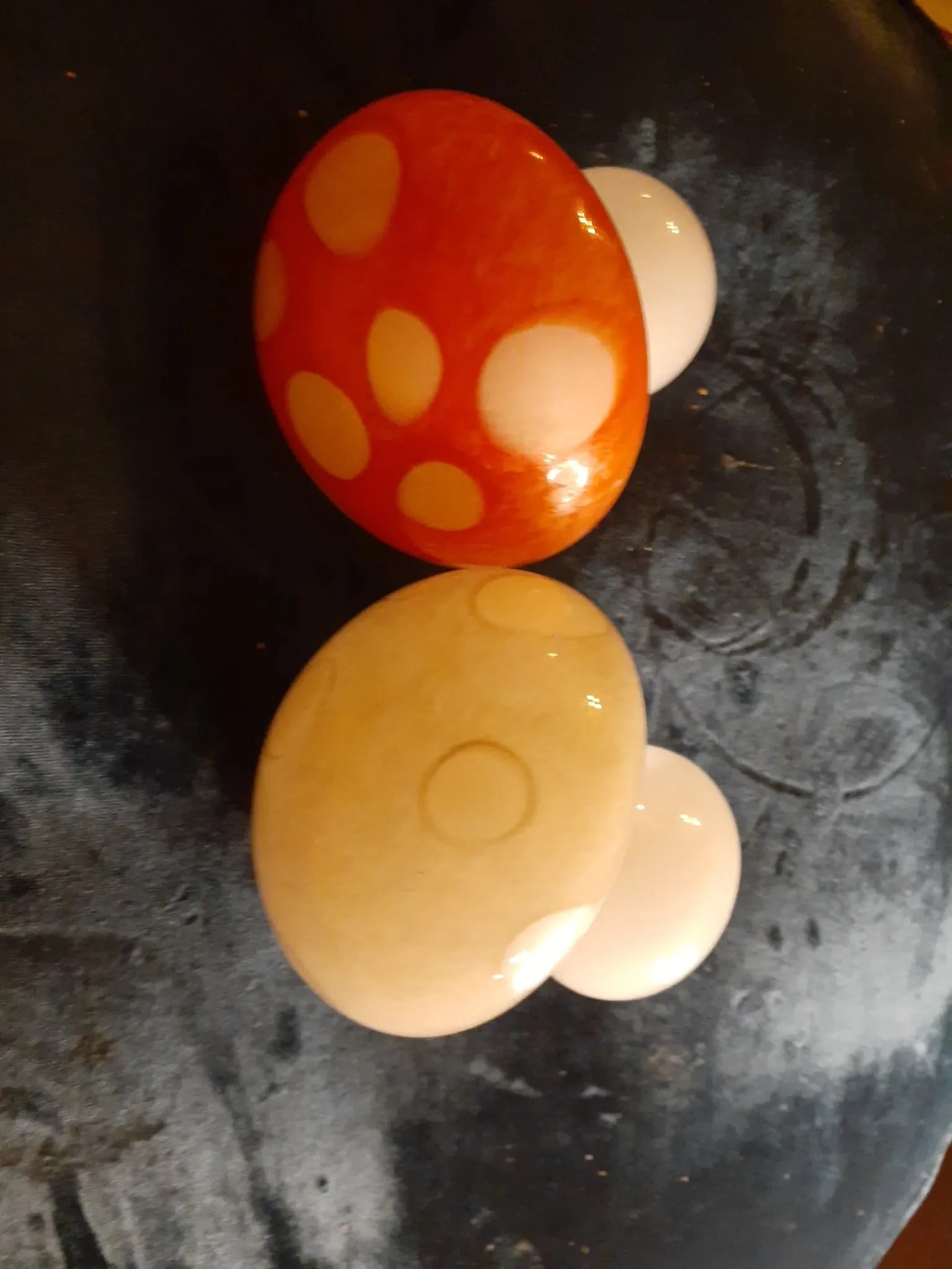 Pair of Vintage Art Glass Mushroom Figurines - 7